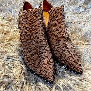 Gianni Bini Booties size 8-8.5